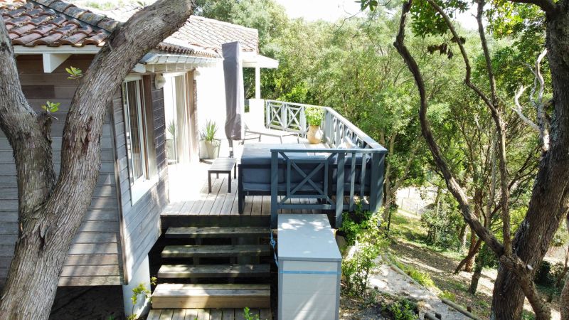 VILLA  HOSSWOOD
