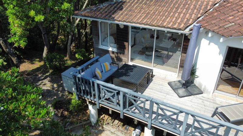 VILLA  HOSSWOOD