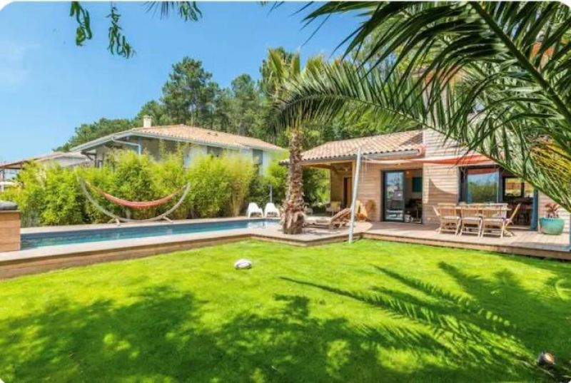 VILLA  TEMAE